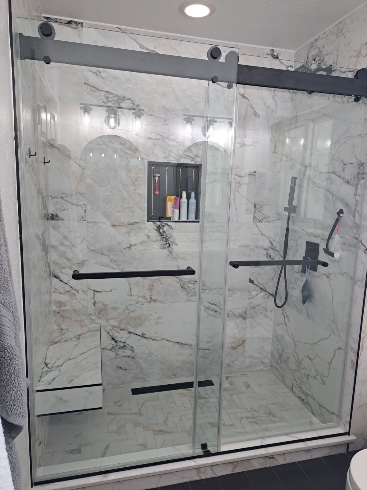 Gallery photos for Innovative Bathroom Transformation and Outdoor Setup: Image #1